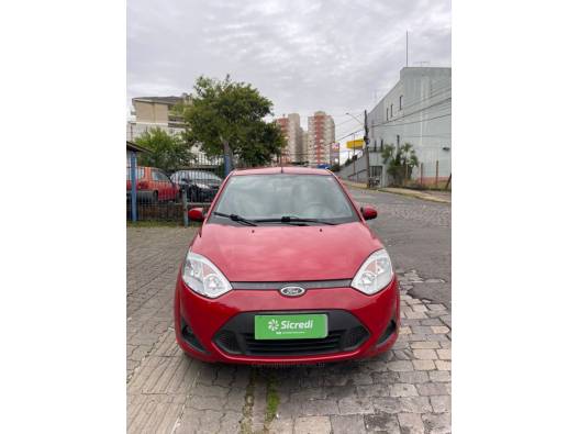 FORD - FIESTA - 2010/2011 - Vermelha - R$ 36.000,00