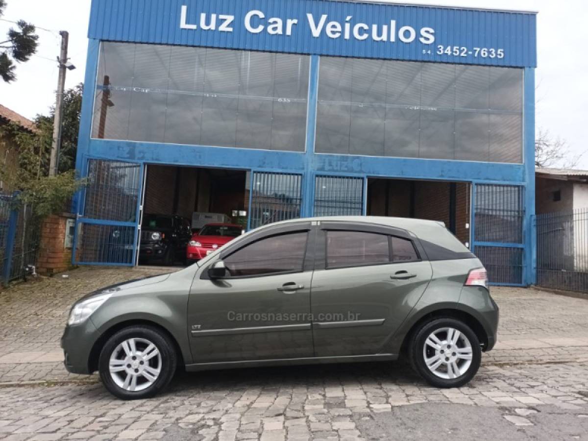 CHEVROLET - AGILE - 2009/2010 - Verde - R$ 35.900,00