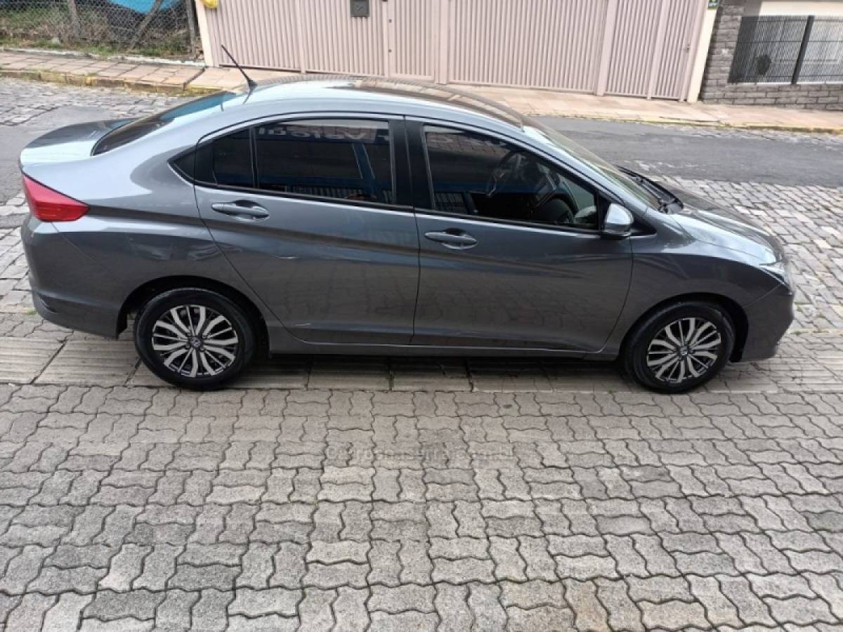 HONDA - CITY - 2018/2019 - Cinza - R$ 81.000,00