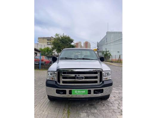 FORD - F-250 - 2000/2000 - Prata - R$ 155.000,00