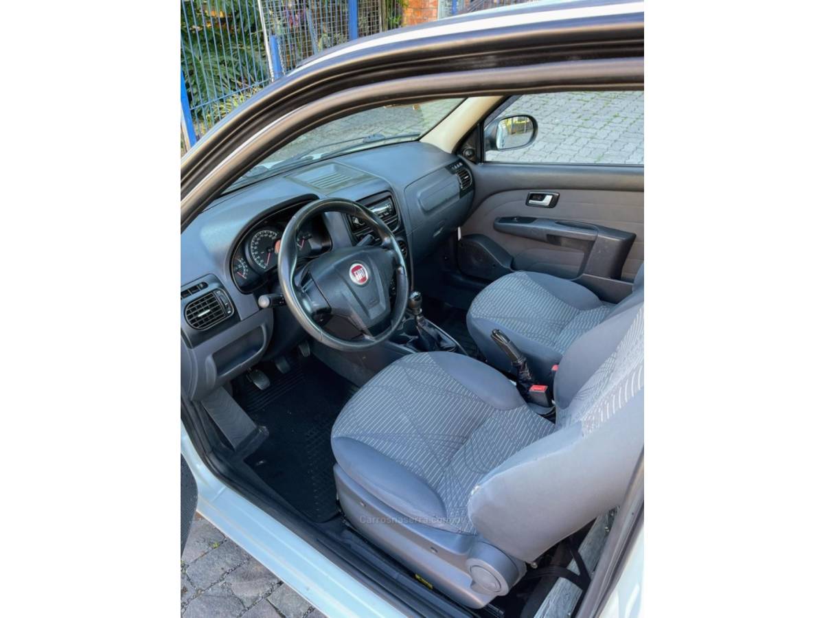 FIAT - STRADA - 2014/2014 - Branca - R$ 45.000,00