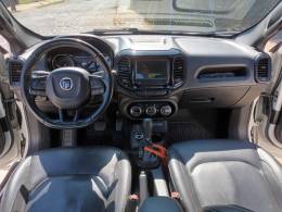 FIAT - TORO - 2019/2020 - Branca - R$ 122.000,00