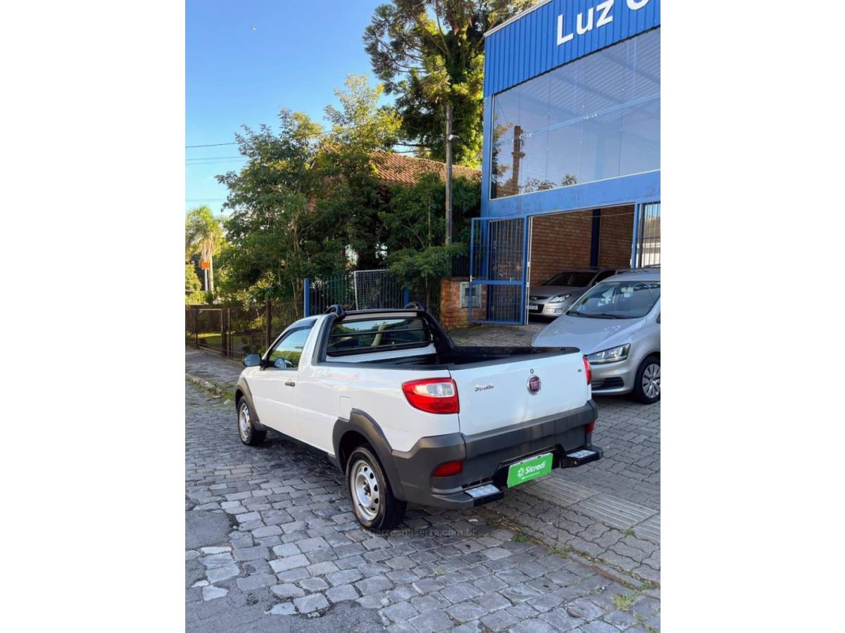 FIAT - STRADA - 2014/2014 - Branca - R$ 45.000,00