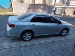 TOYOTA - COROLLA - 2010/2011 - Prata - R$ 57.000,00