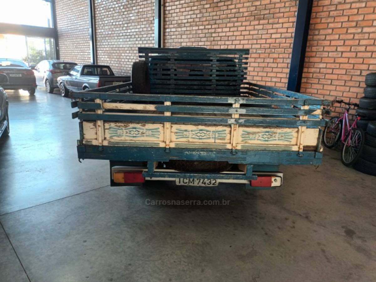CHEVROLET - D10 - 1982/1982 - Azul - R$ 32.000,00