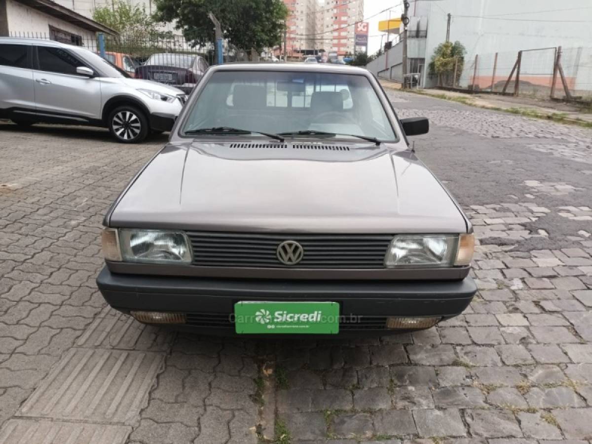 VOLKSWAGEN - SAVEIRO - 1995/1995 - Bege - R$ 32.000,00