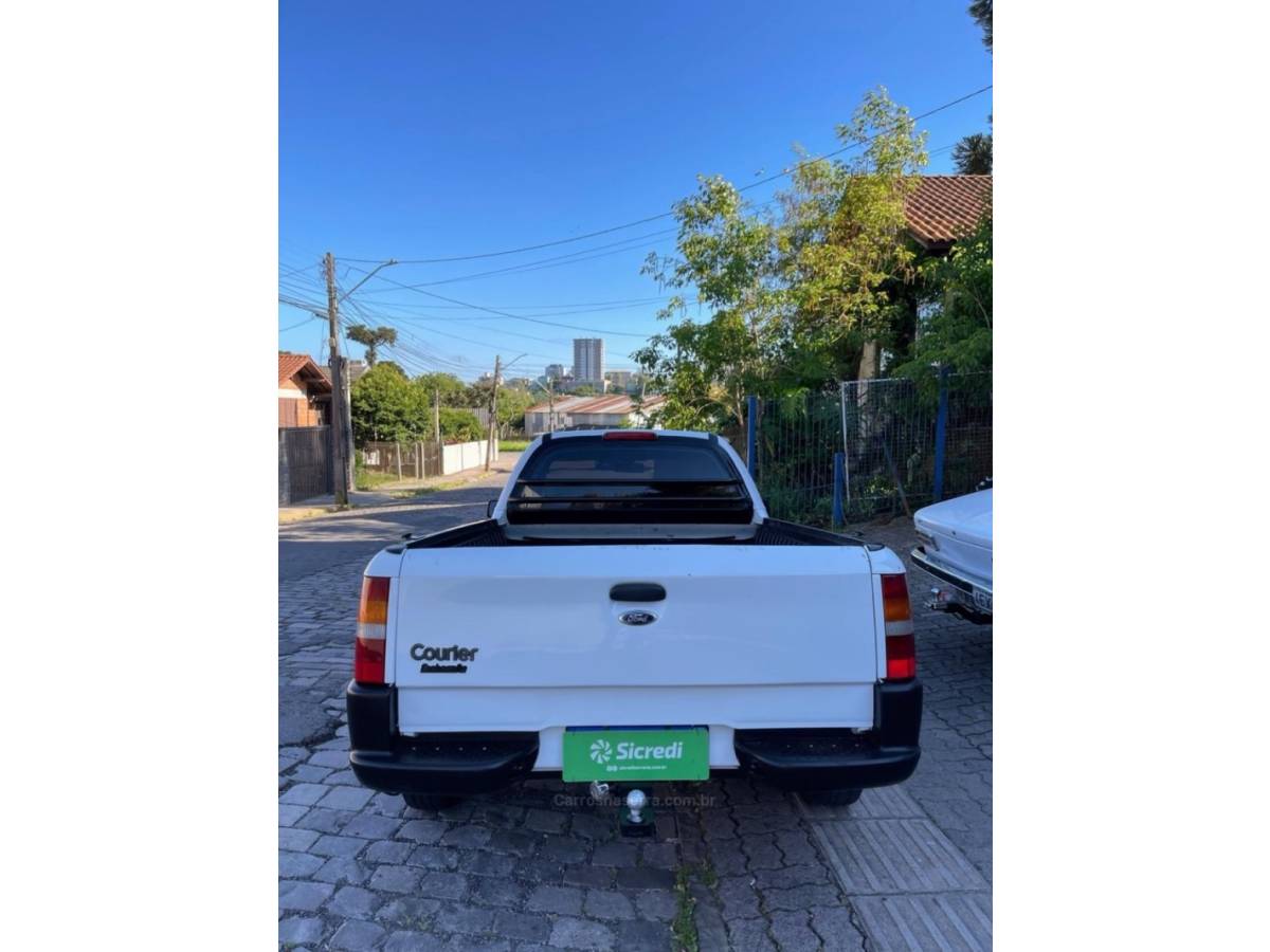 FORD - COURIER - 2012/2012 - Branca - R$ 39.000,00