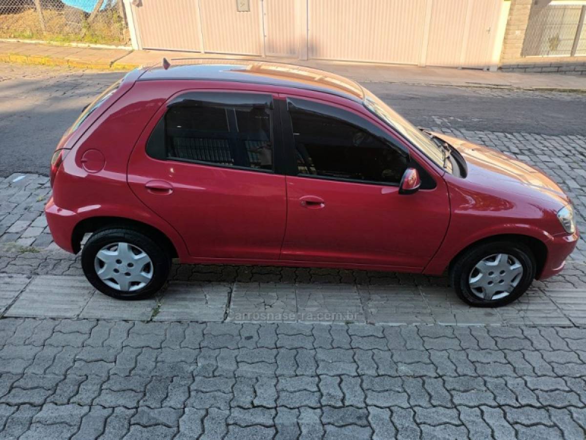 CHEVROLET - CELTA - 2012/2012 - Vermelha - R$ 32.000,00