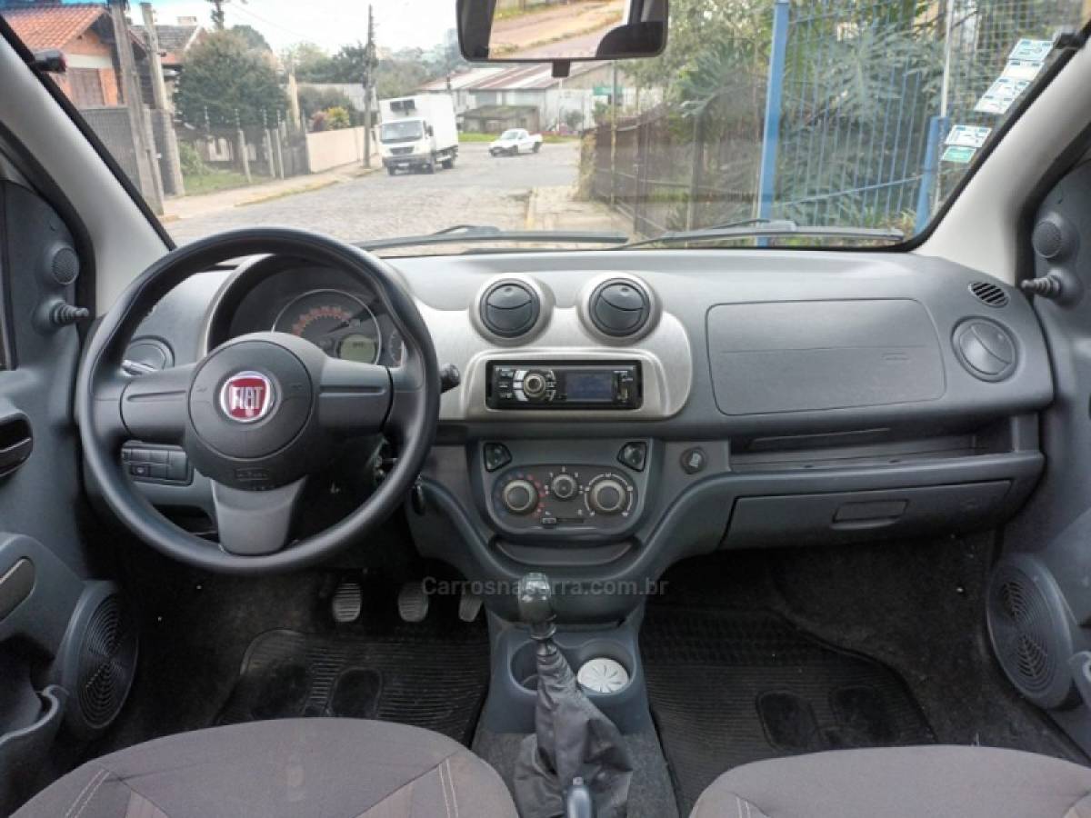 FIAT - UNO - 2013/2014 - Branca - R$ 39.000,00