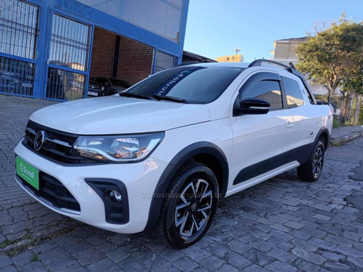 VOLKSWAGEN - SAVEIRO - 2024/2025 - Branca - R$ 111.000,00