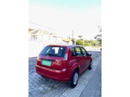 FORD - FIESTA - 2009/2010 - Vermelha - R$ 26.000,00