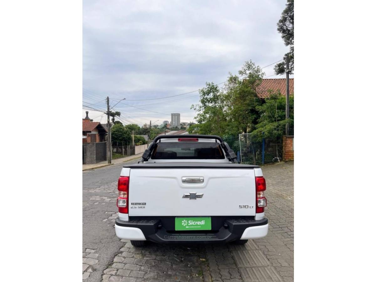 CHEVROLET - S10 - 2015/2015 - Branca - R$ 93.000,00