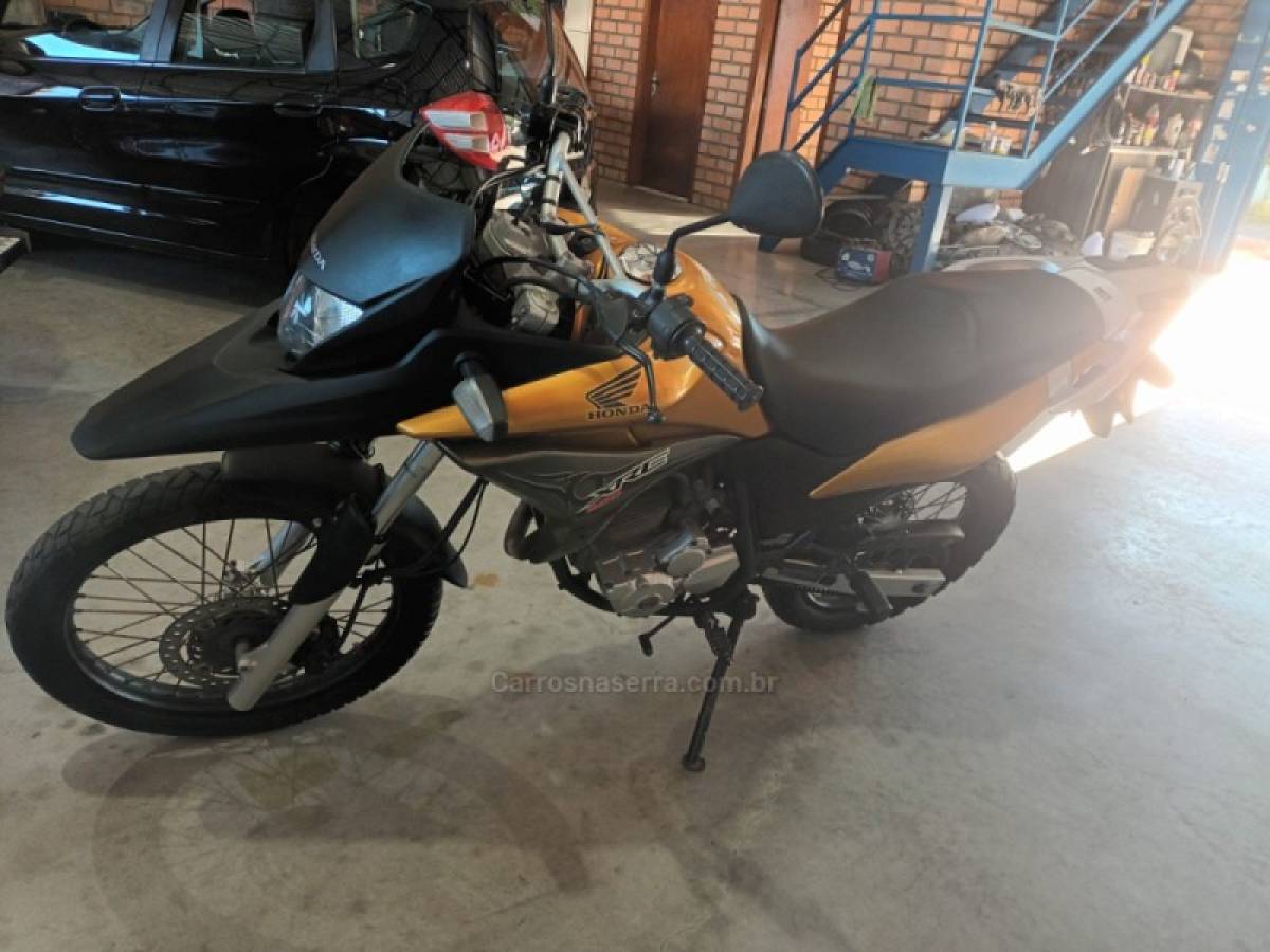 HONDA - XRE 300 - 2009/2010 - Amarela - R$ 16.500,00