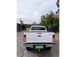 TOYOTA - HILUX - 2012/2013 - Branca - R$ 130.000,00