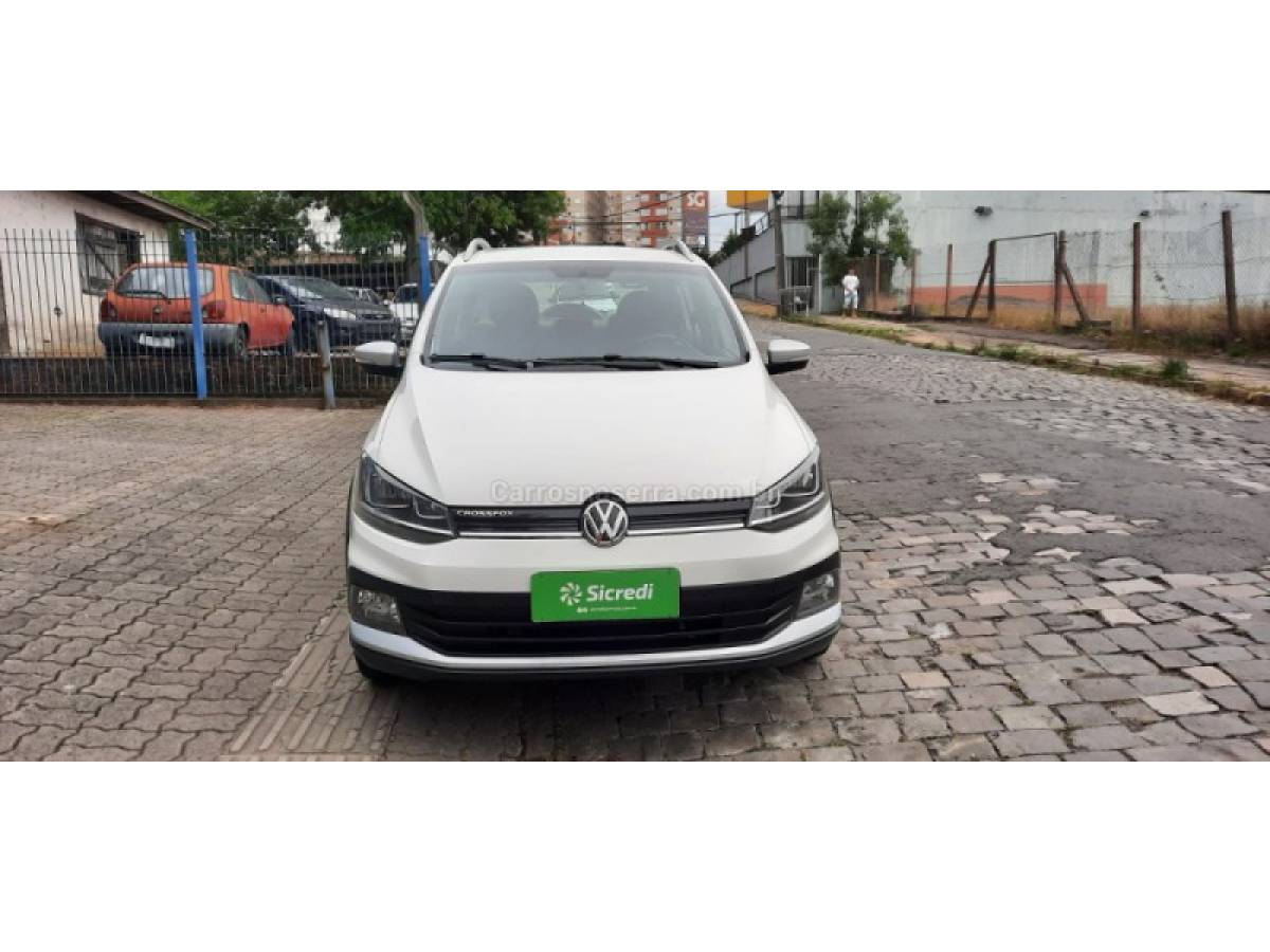 VOLKSWAGEN - CROSSFOX - 2015/2015 - Branca - R$ 56.900,00