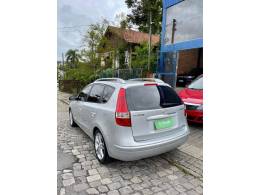 HYUNDAI - I30 CW - 2010/2011 - Prata - R$ 43.500,00