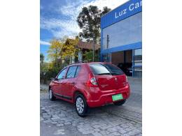 RENAULT - SANDERO - 2008/2009 - Vermelha - R$ 26.500,00