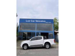 CHEVROLET - S10 - 2015/2015 - Branca - R$ 93.000,00