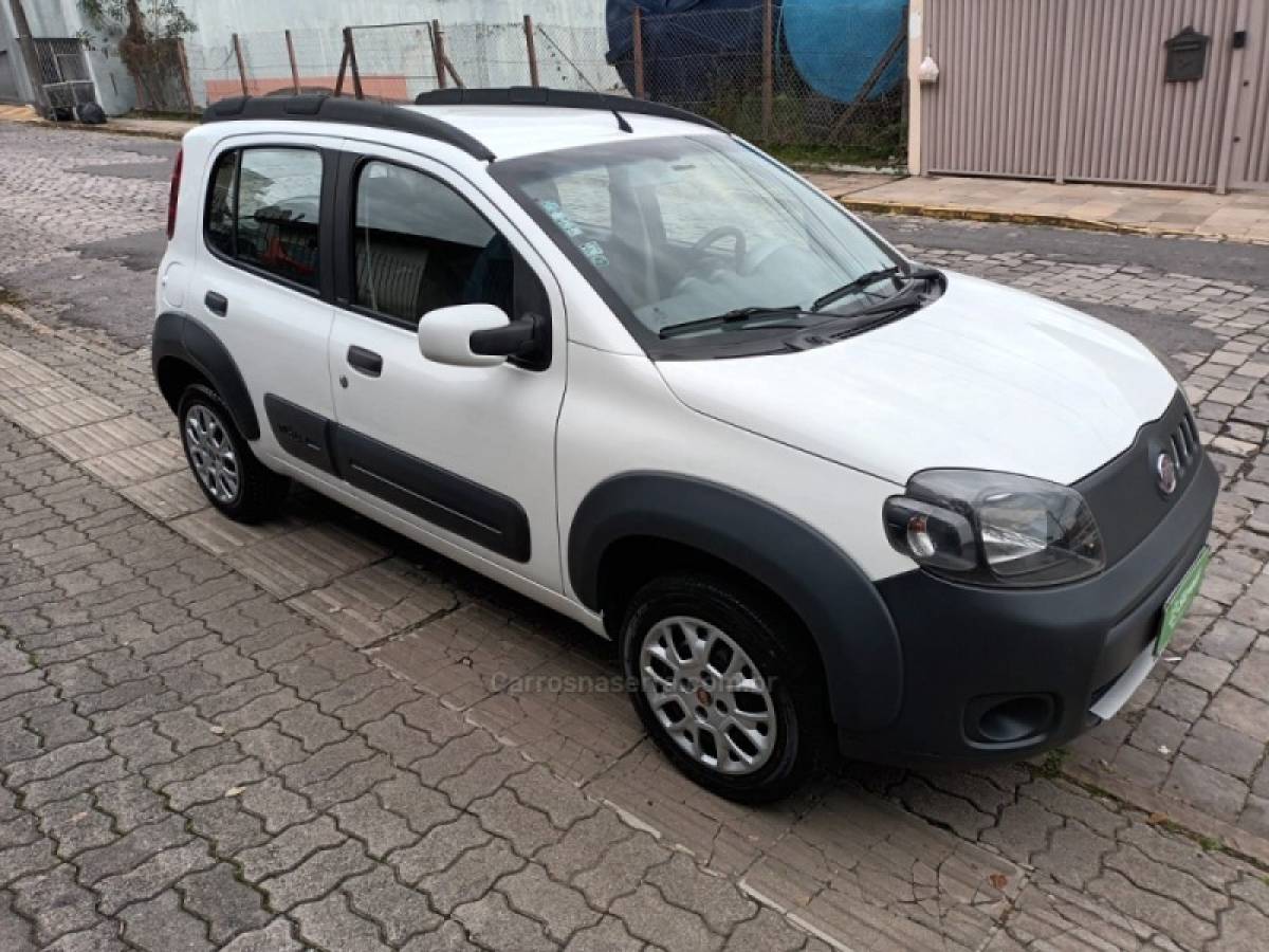 FIAT - UNO - 2013/2014 - Branca - R$ 39.000,00