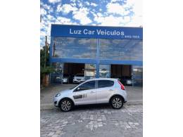 FIAT - PALIO - 2013/2014 - Prata - R$ 44.000,00