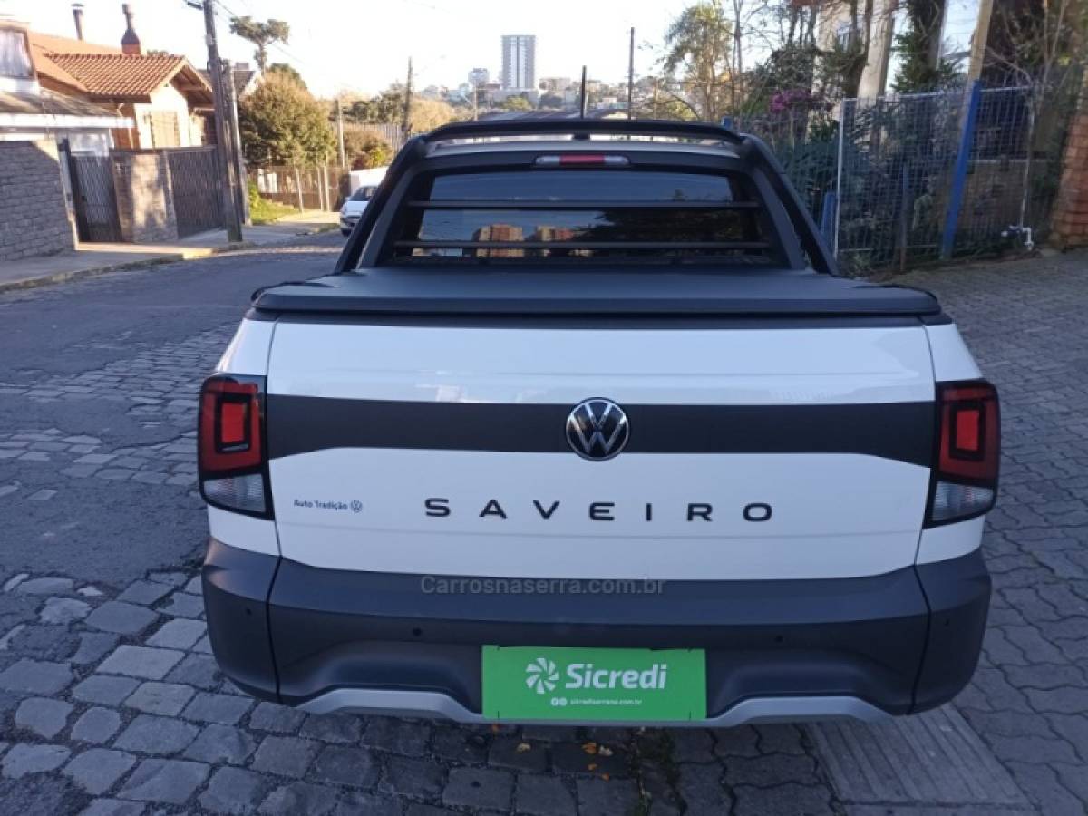 VOLKSWAGEN - SAVEIRO - 2024/2025 - Branca - R$ 111.000,00