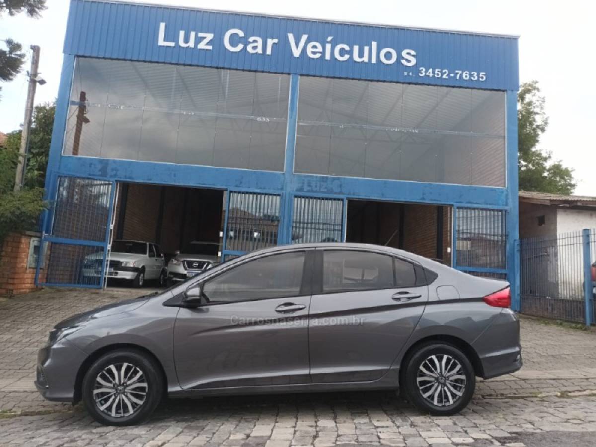 HONDA - CITY - 2018/2019 - Cinza - R$ 81.000,00