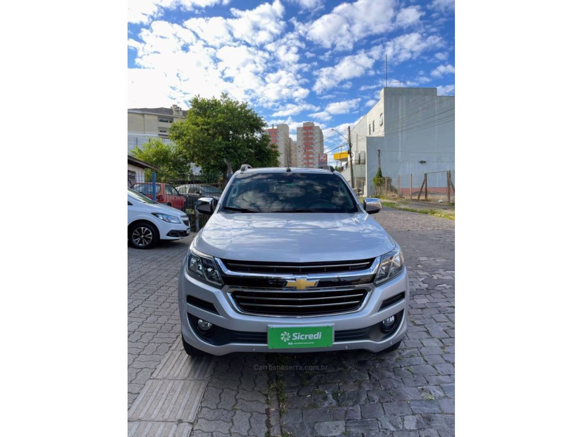 CHEVROLET - S10 - 2016/2017 - Prata - R$ 133.000,00